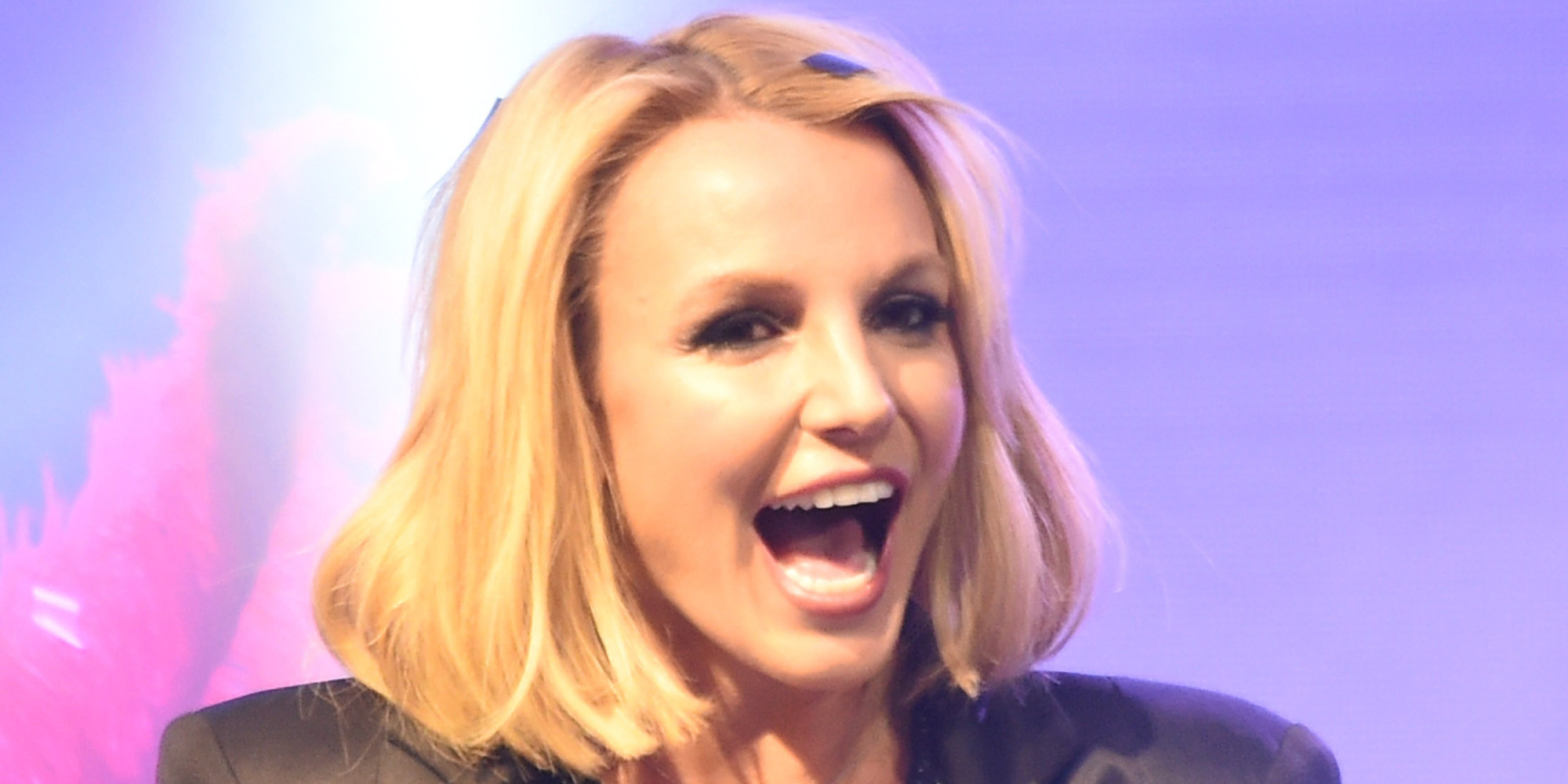 Britney Spears Falls, Sprains Her Ankle During Las Vegas Show (UPDATE ...