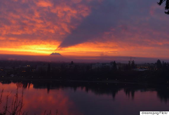 mount rainier shadow