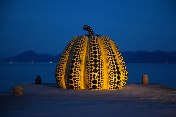 yayoi kusama pumpkin