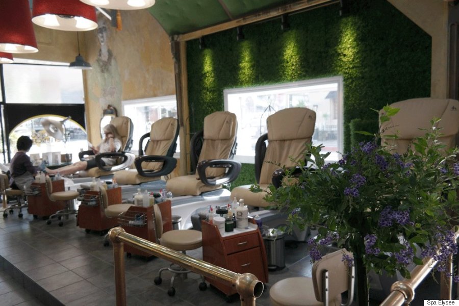 nail salon