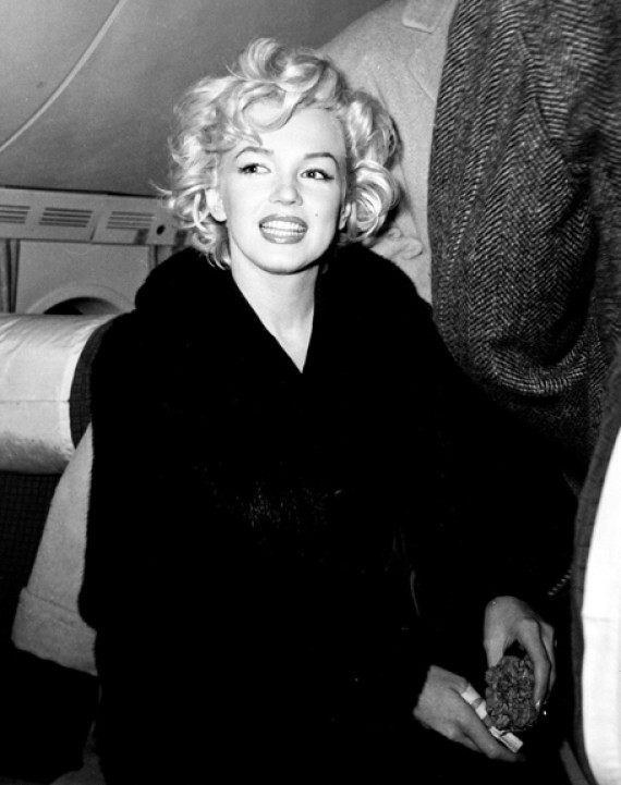 Pre-Fame Marilyn Monroe Is Barely Recognizable In Rare Photo | HuffPost