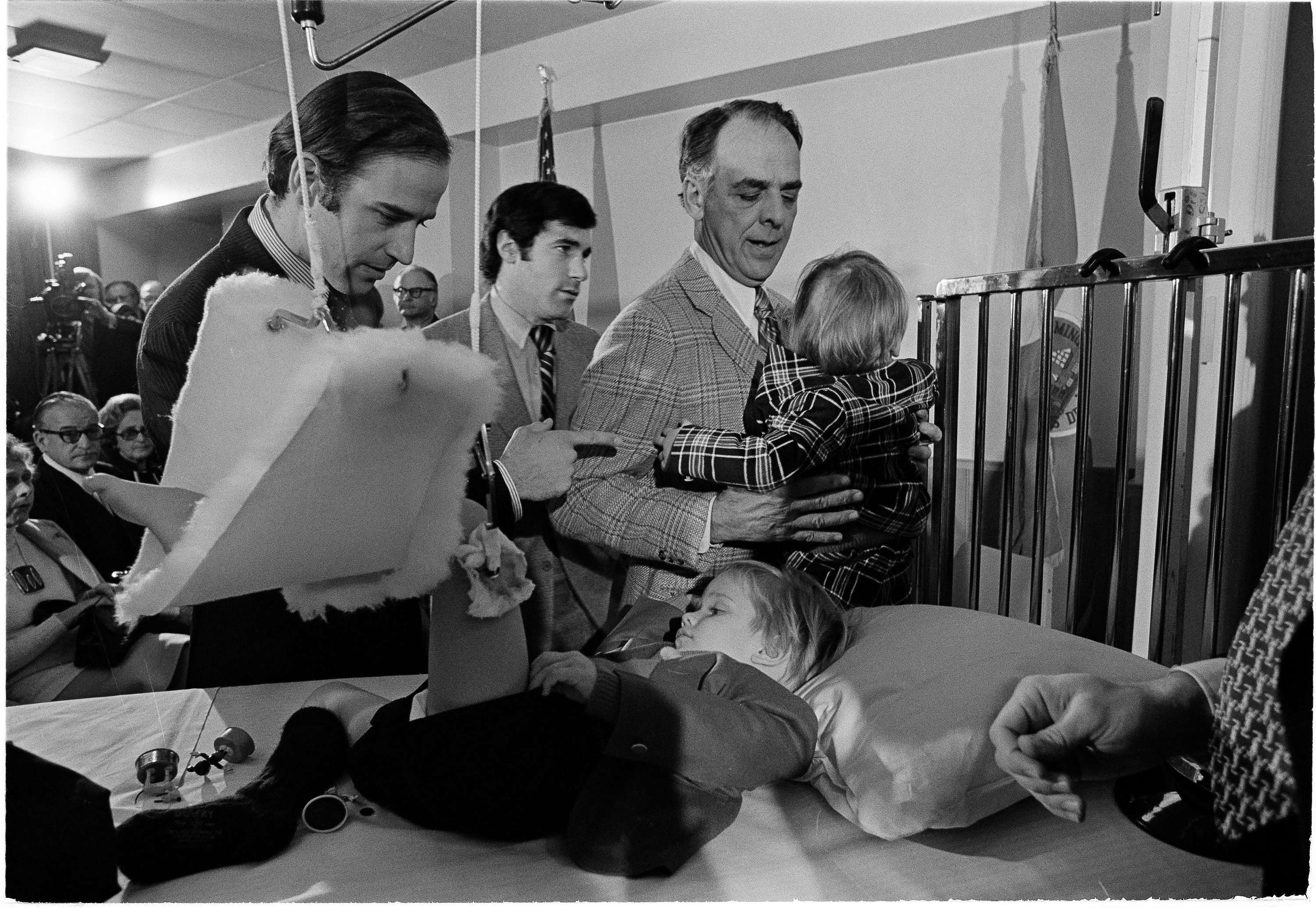 Moving Photos Show A Young Joe Biden Swearing Into Senate ...