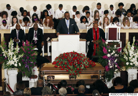 B.B. King’s Funeral Held In His Mississippi Hometown | Get Local Customers