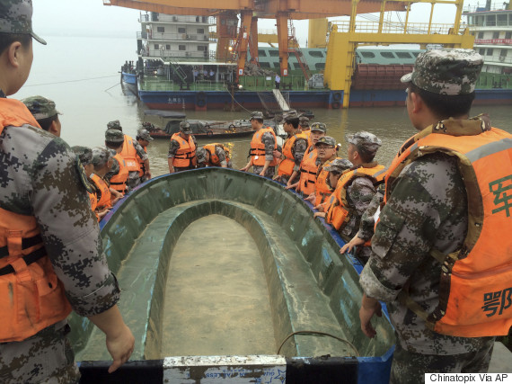 china boat sink yangtze