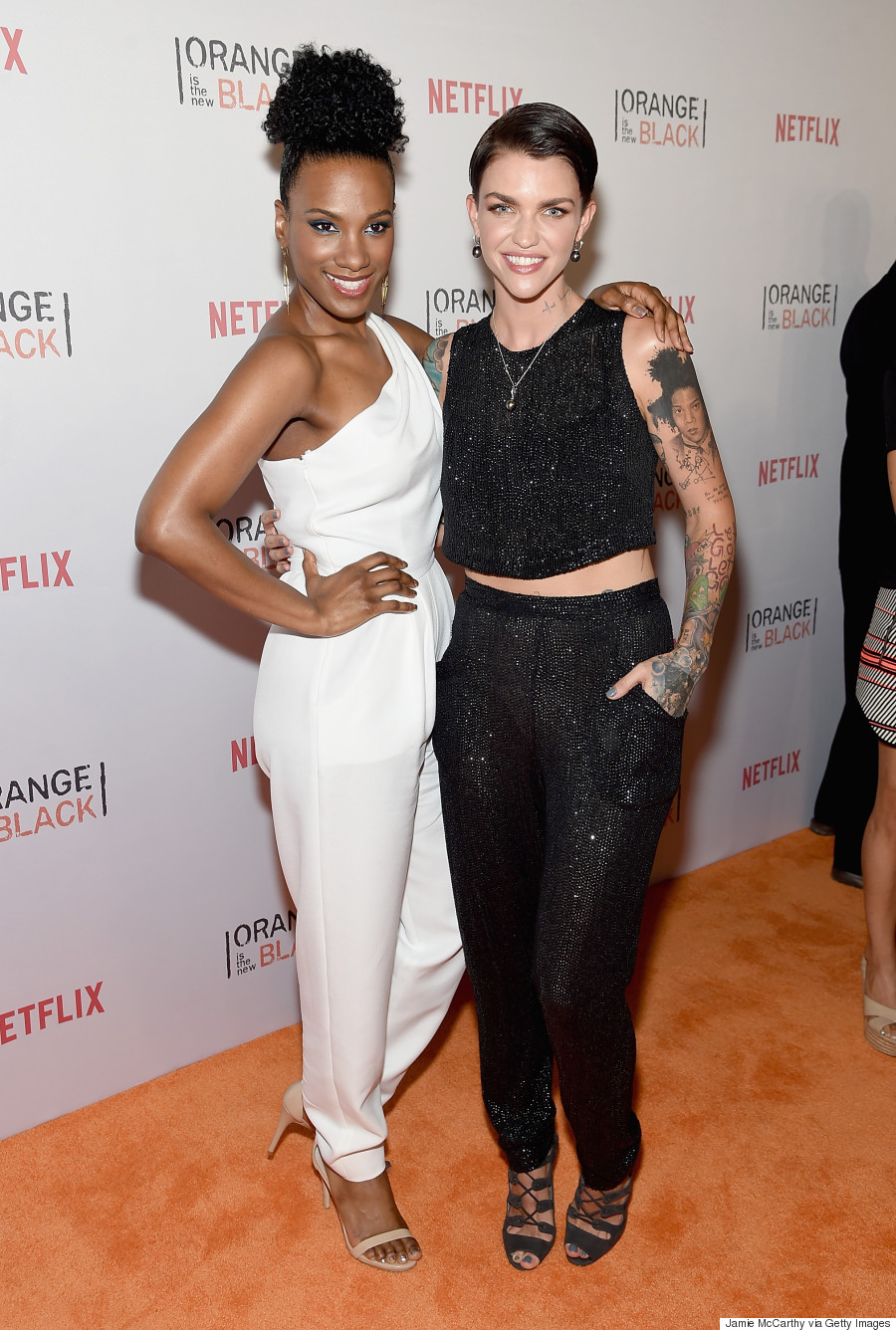 The Cast Of 'Orange Is The Black' It On The OrangeCon Red Carpet | HuffPost Entertainment