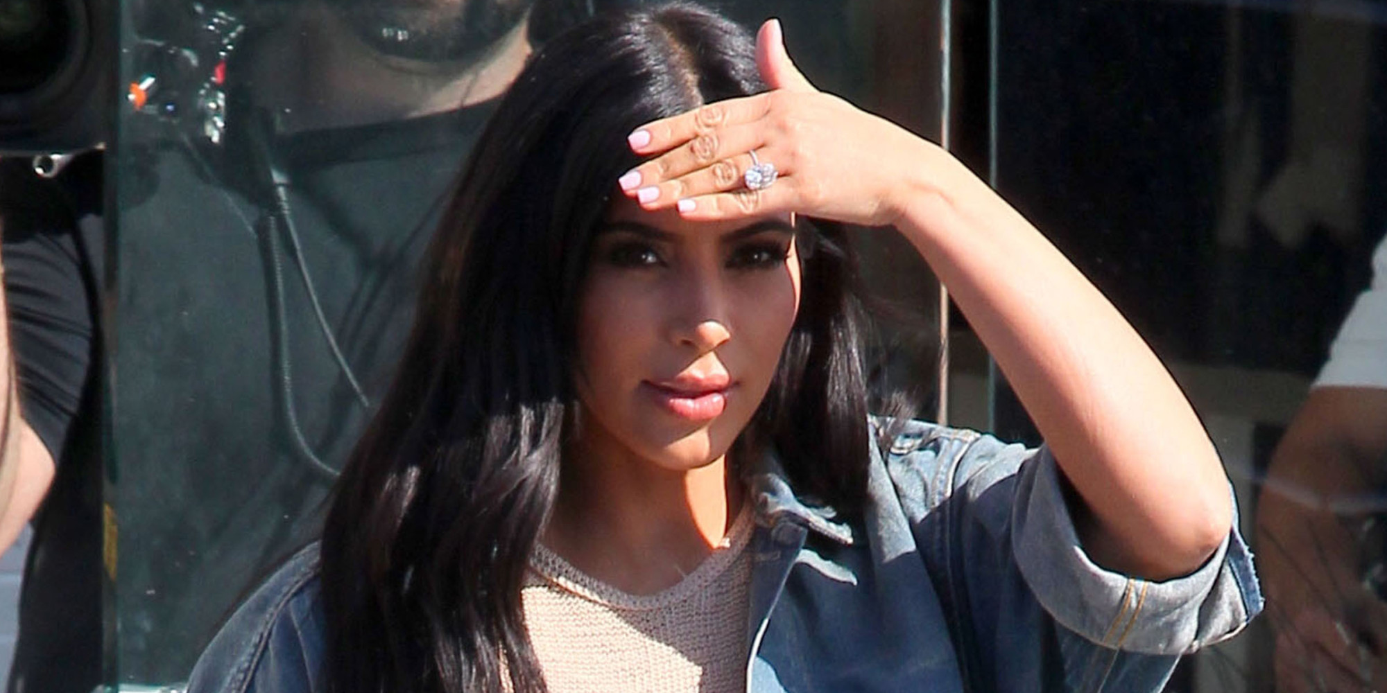 Pregnant Kim Kardashian Steps Out In A Crop Top | HuffPost