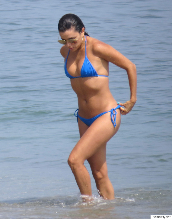 Celebrity Actress Eva Longoria Body Type Two - On Vacation