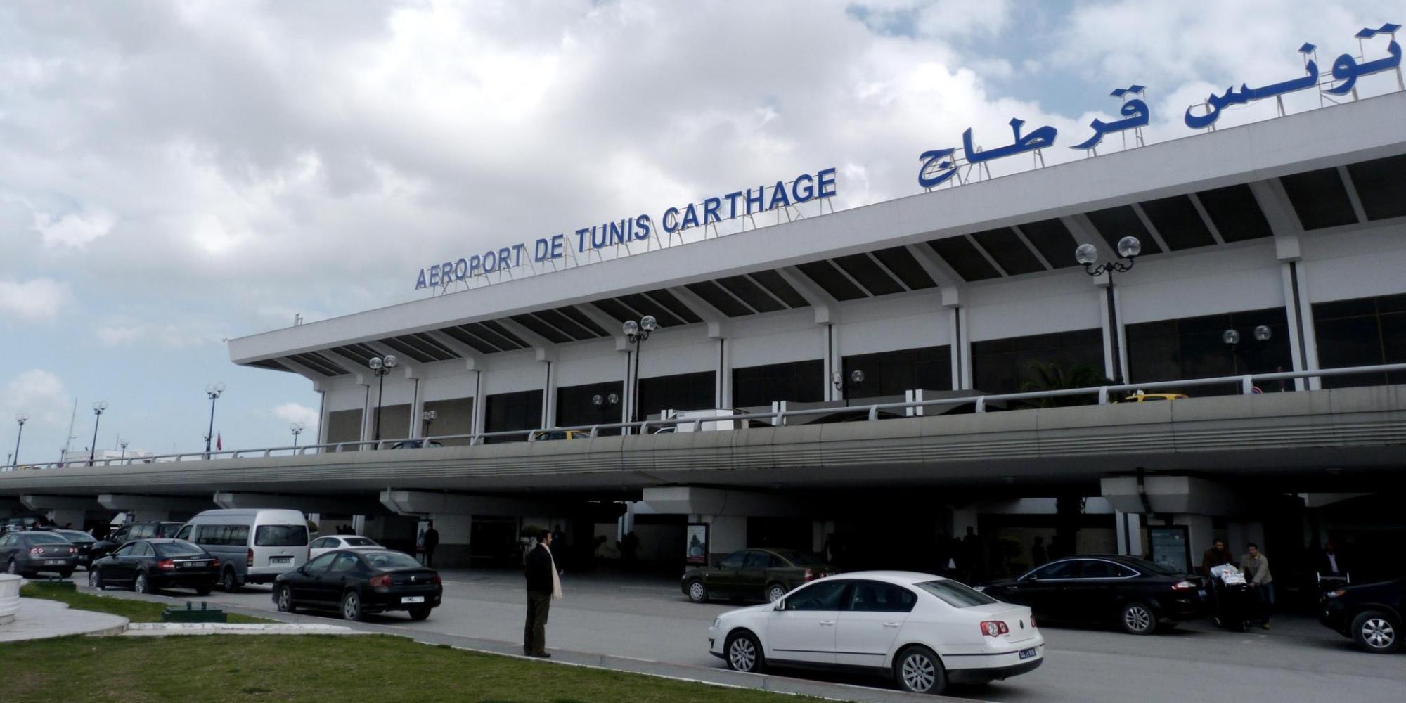 Une Britannique passe avec son arme à l'aéroport de Tunis? Le ministère ...