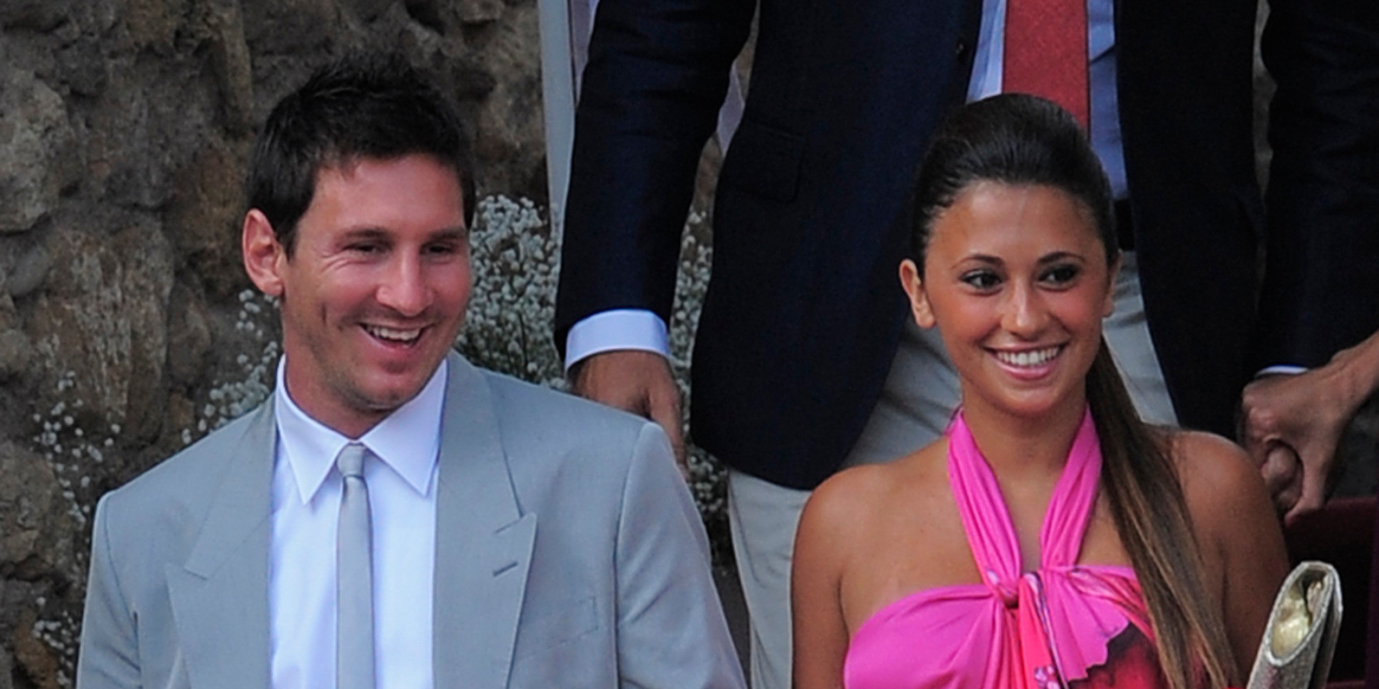Lionel Messi Misses Training After Girlfriend Antonella Roccuzzo Gives ...