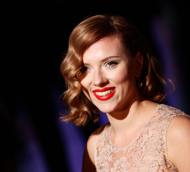 Scarlett Johansson talks skincare, tries her hand at directing TODAY