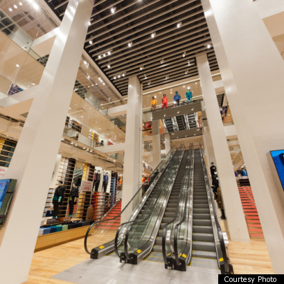 Uniqlo's New Flagship Store on Fifth Avenue (PHOTOS) | HuffPost
