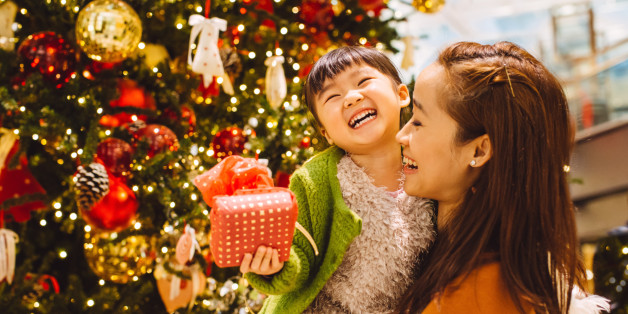 10 Steps to Reclaiming Your Childlike Wonder This Christmas | HuffPost