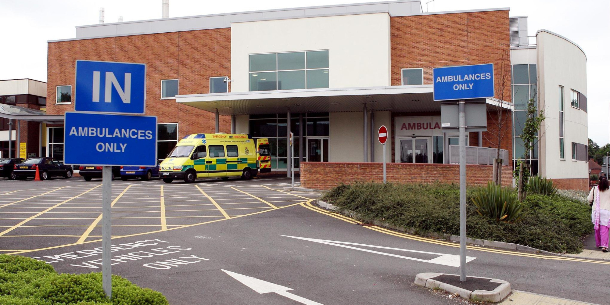 Junior Doctors's Strike Sees Standoff With Sandwell Hospital After ...