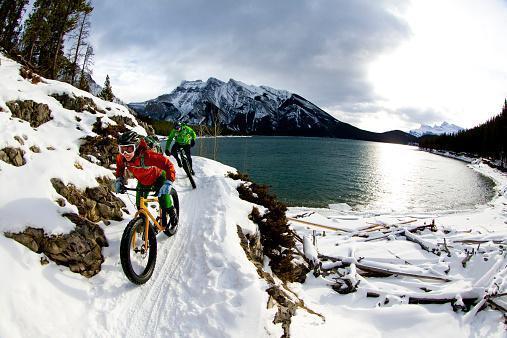 bike on snow