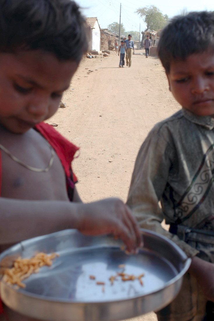 Famine-Hit People Of Bundelkhand Are Surviving On Roti And Salt ...