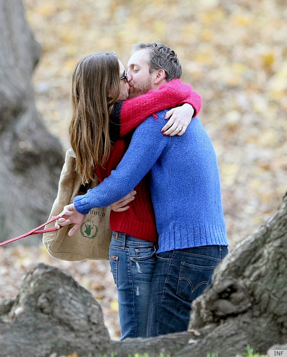 Anne hathaway sale wedding ring