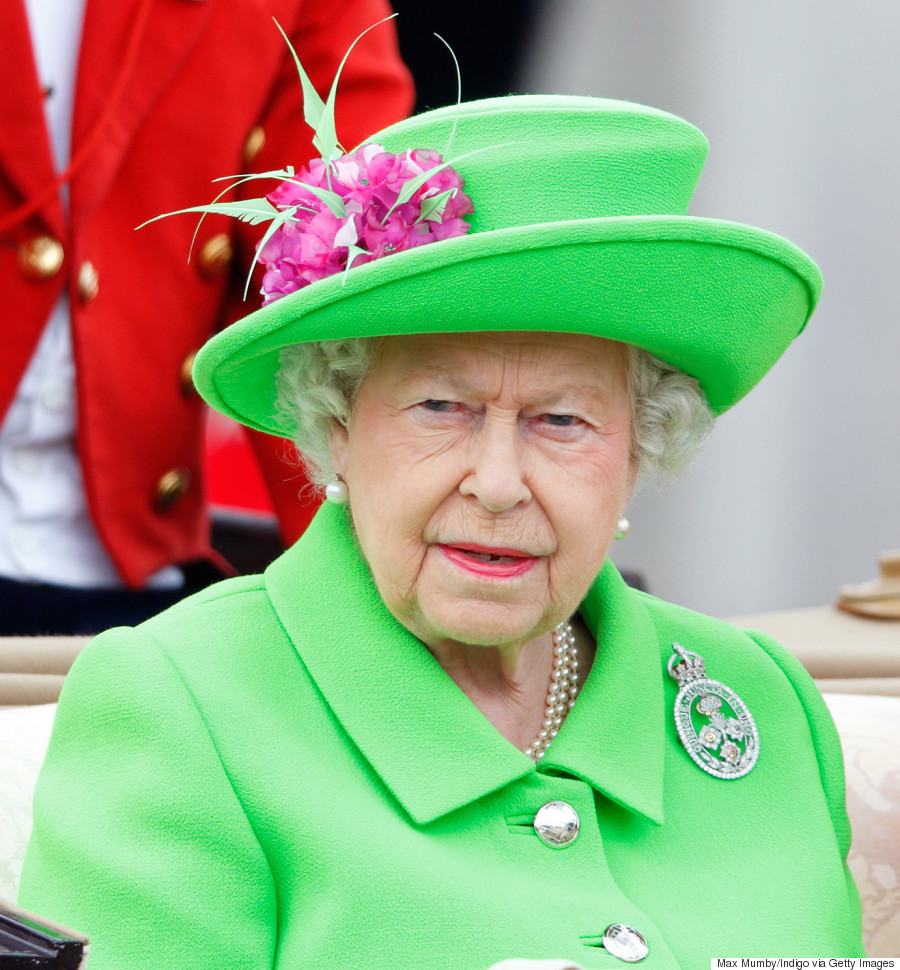 Queen Elizabeth's Neon Green 90th Birthday Outfit Gets The Royal Meme ...