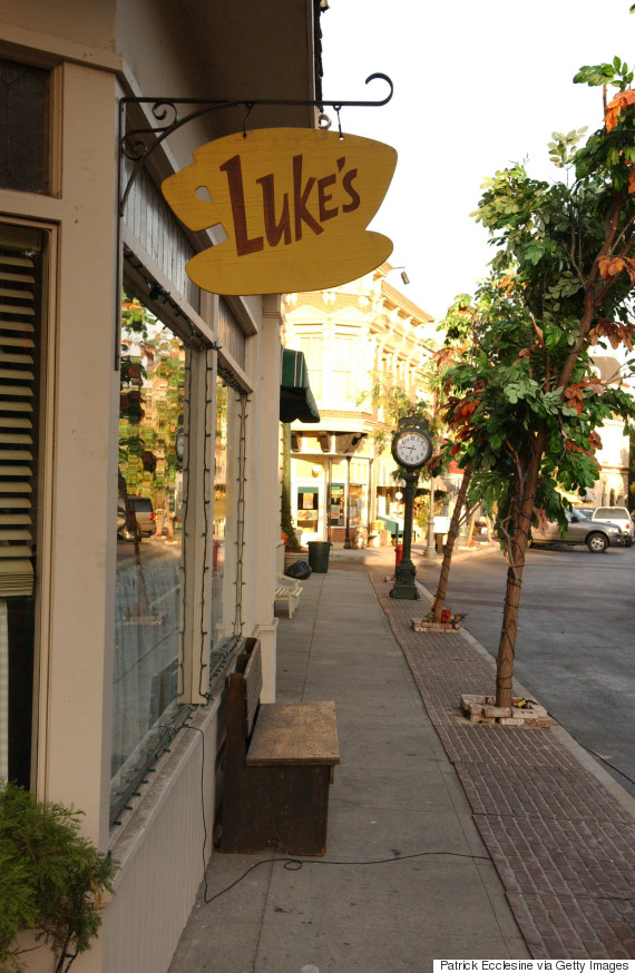 'Gilmore Girls' Launches 200 Luke's Diner Pop-Up Shops Across North America