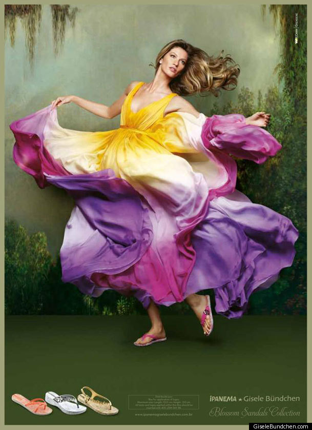 Zogenaamd Bedelen Woordenlijst Gisele Bundchen Models Her Ipanema Sandals Line In Evening Gown (PHOTOS) |  HuffPost Life