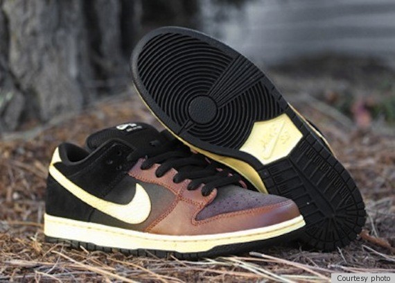 nike black and tan sneakers