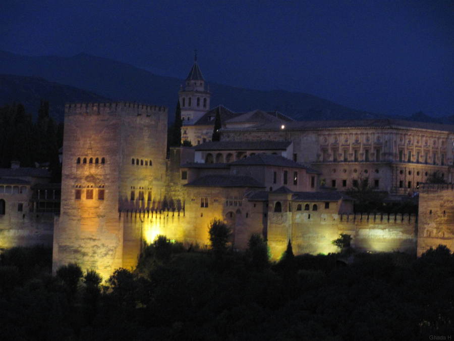 lalhambra de nuit