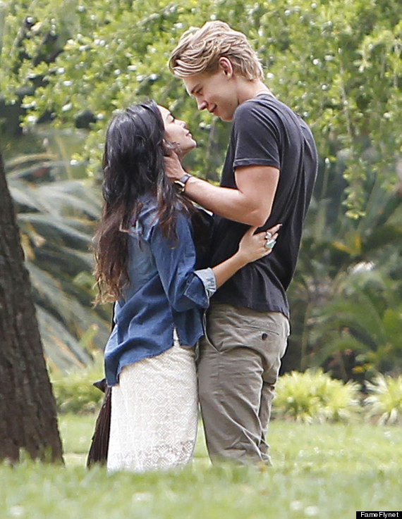 vanessa hudgens austin butler