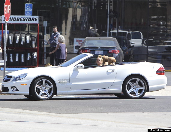 miley cyrus car