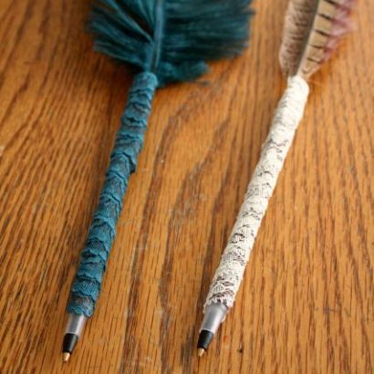 Craft Of The Day: Give Ordinary Pens A Pretty Look With Feathers