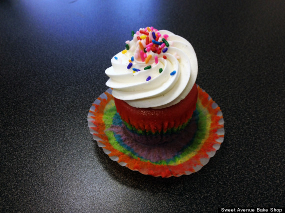 rainbow pride cake ii