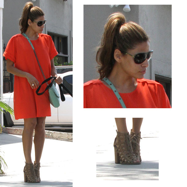 Eva Mendes' Style Is As Hot As Her Man (PHOTO) | HuffPost