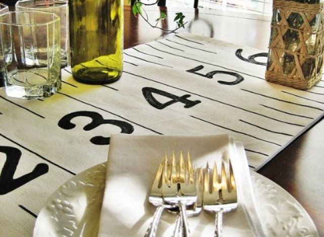 craft of the day ruler table runner