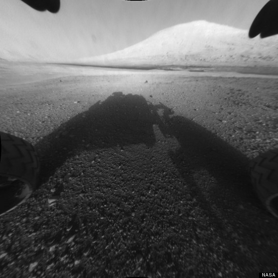 curiosity rover moutain