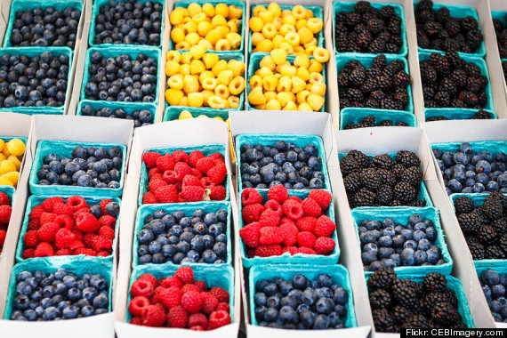 farmers market berries