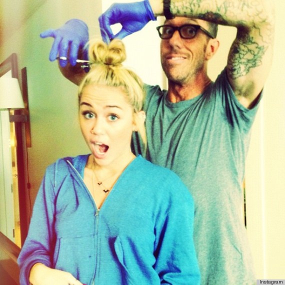 Miley Cyrus Haircut Singer Chops All Her Hair For A Platinum Blonde Pixie Cut Photos Poll Huffpost Life