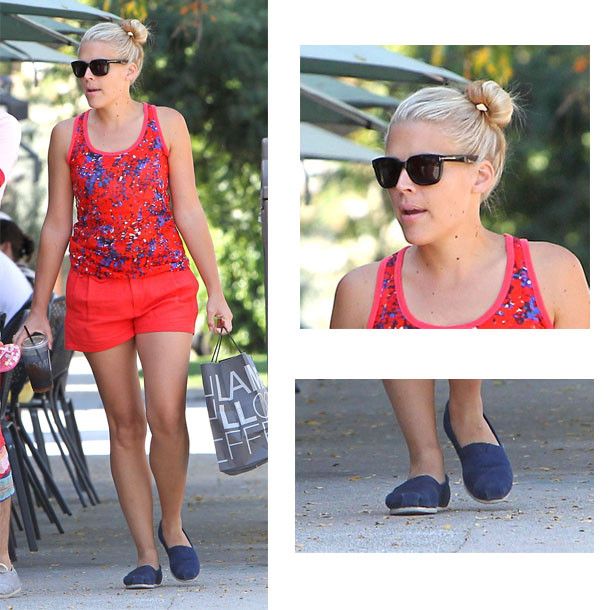 busy philipps photo