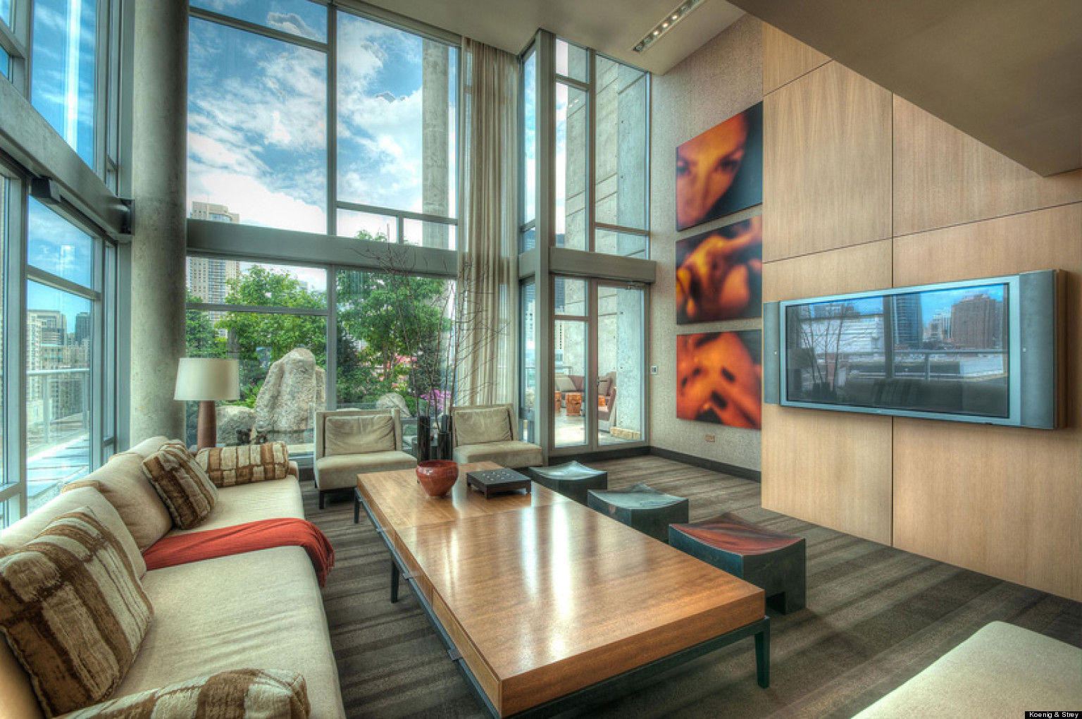 Illustration of New York City Downtown Penthouse Sales