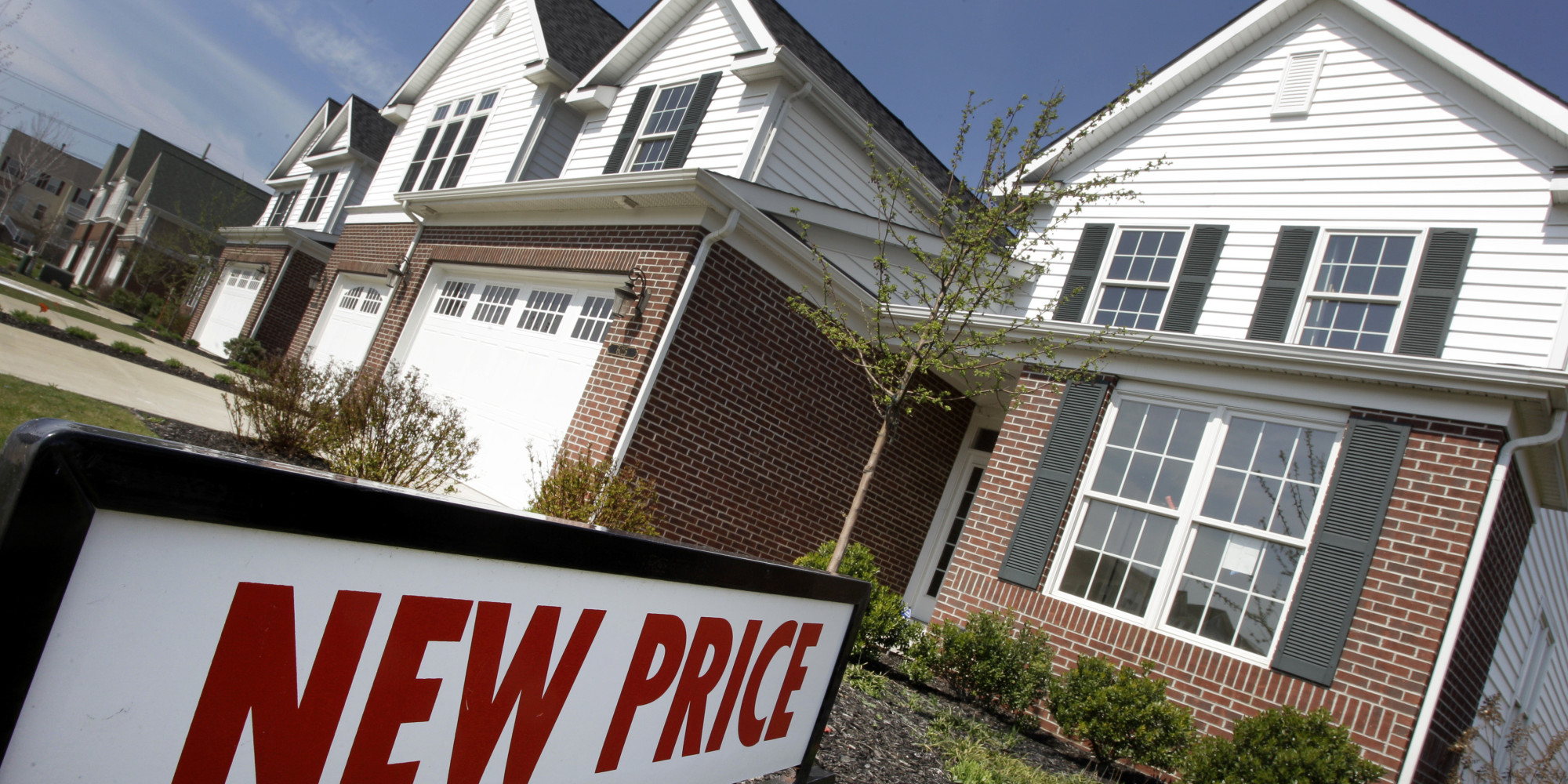 As Average House Price In Canada Hits Record High, Analysts Say The ...