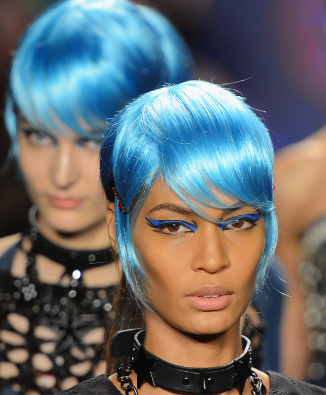 New York Fashion Week Backstage Beauty: Punk-y, Two-Toned Hair At Anna ...