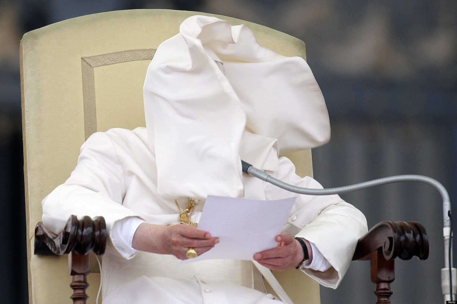 Picture Of The Day: The Pope Has A Wardrobe Malfunction | HuffPost UK