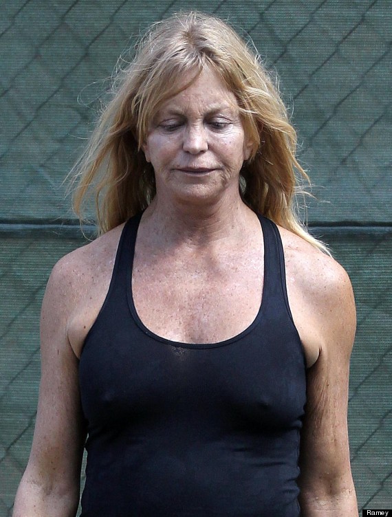 Goldie Hawn No Makeup Actress Steps Out Looking All Natural Photo