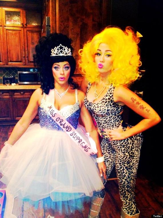 miley cyrus nicki minaj halloween costume