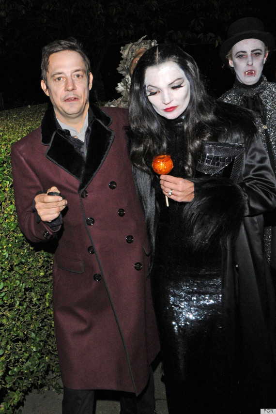 Kate Moss & Jamie Hince: Morticia & Gomez Addams For Halloween 2012 ...