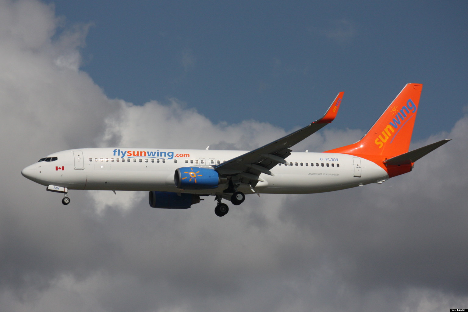 Sunwing's Foreign Pilots Irk Transat, Air Canada And WestJet