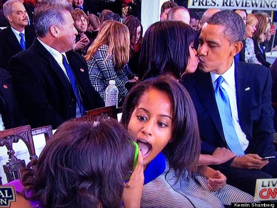 malia obama photobomb