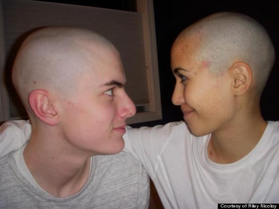 boyfriend shaves head for girlfriend with cancer